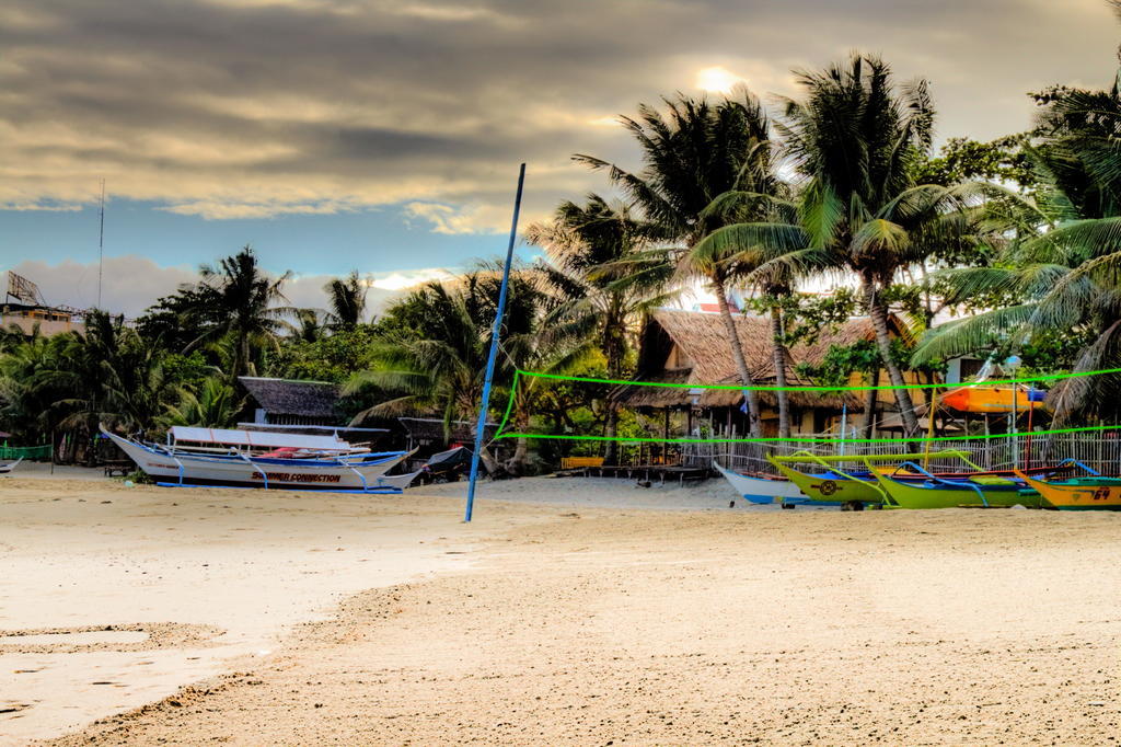 Sea Jewel Beach Resort Puerto Galera Eksteriør bilde